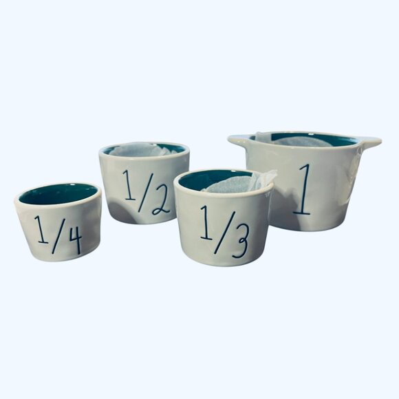 Rae Dunn Christmas Pine Tree Measuring Cups (NWT) - Picture 3 of 5